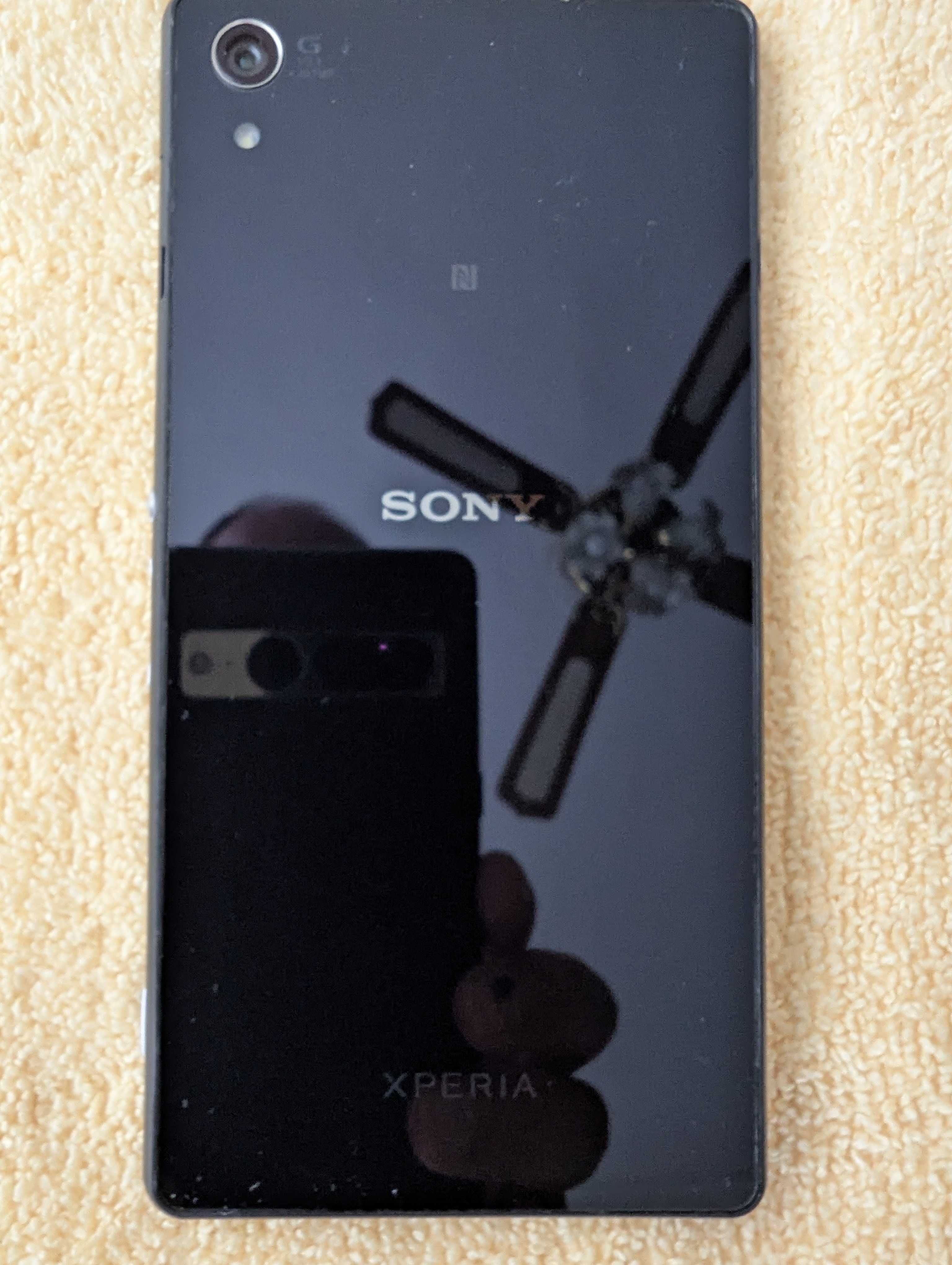 Смартфон Sony XPERIA Z2