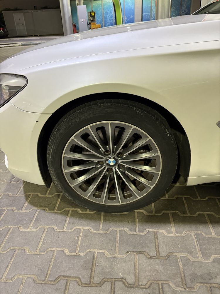 Dezmembrez bmw seria 7 f01 245 cai