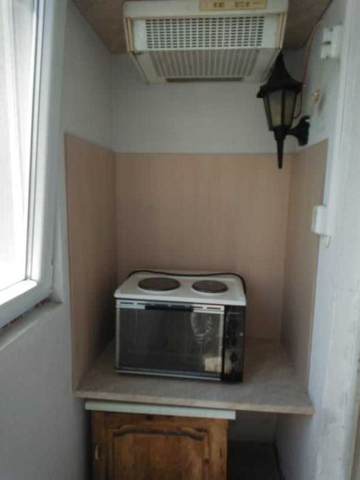 Дава се под наем Двустаен апартамент в Бургас, Зорница - 65 кв.м за 175 € - Снимка #2