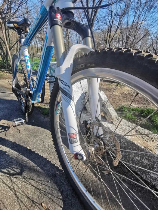 bicicleta cube ltd race