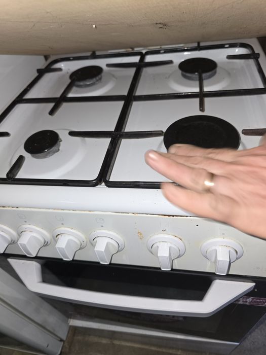 Aragaz si frigider funcționale