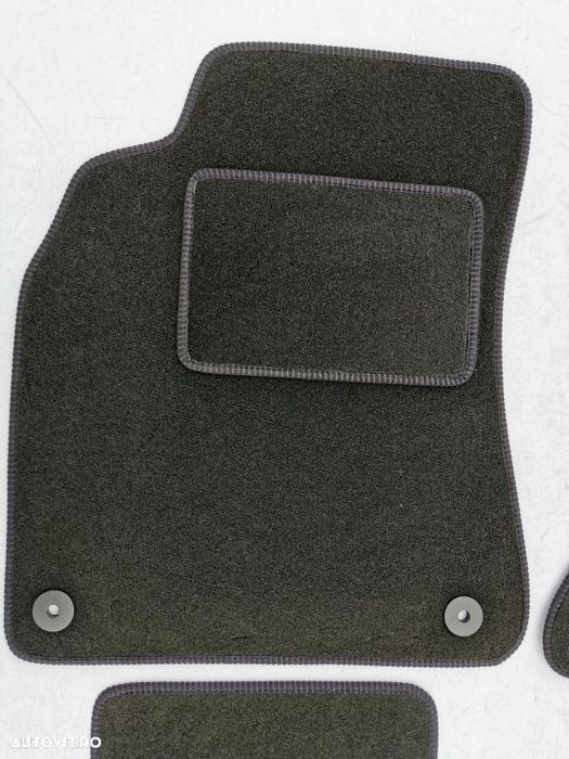 Covorase mocheta AUDI A 4 B8