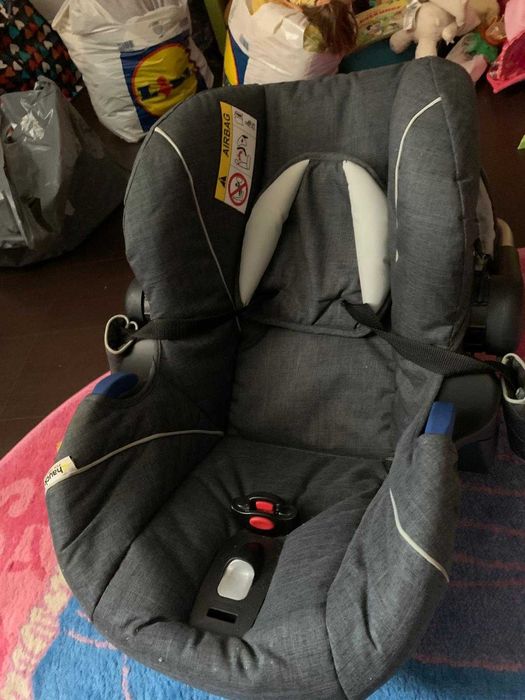 Scoica auto hauck, folosita putin si bine intretinuta