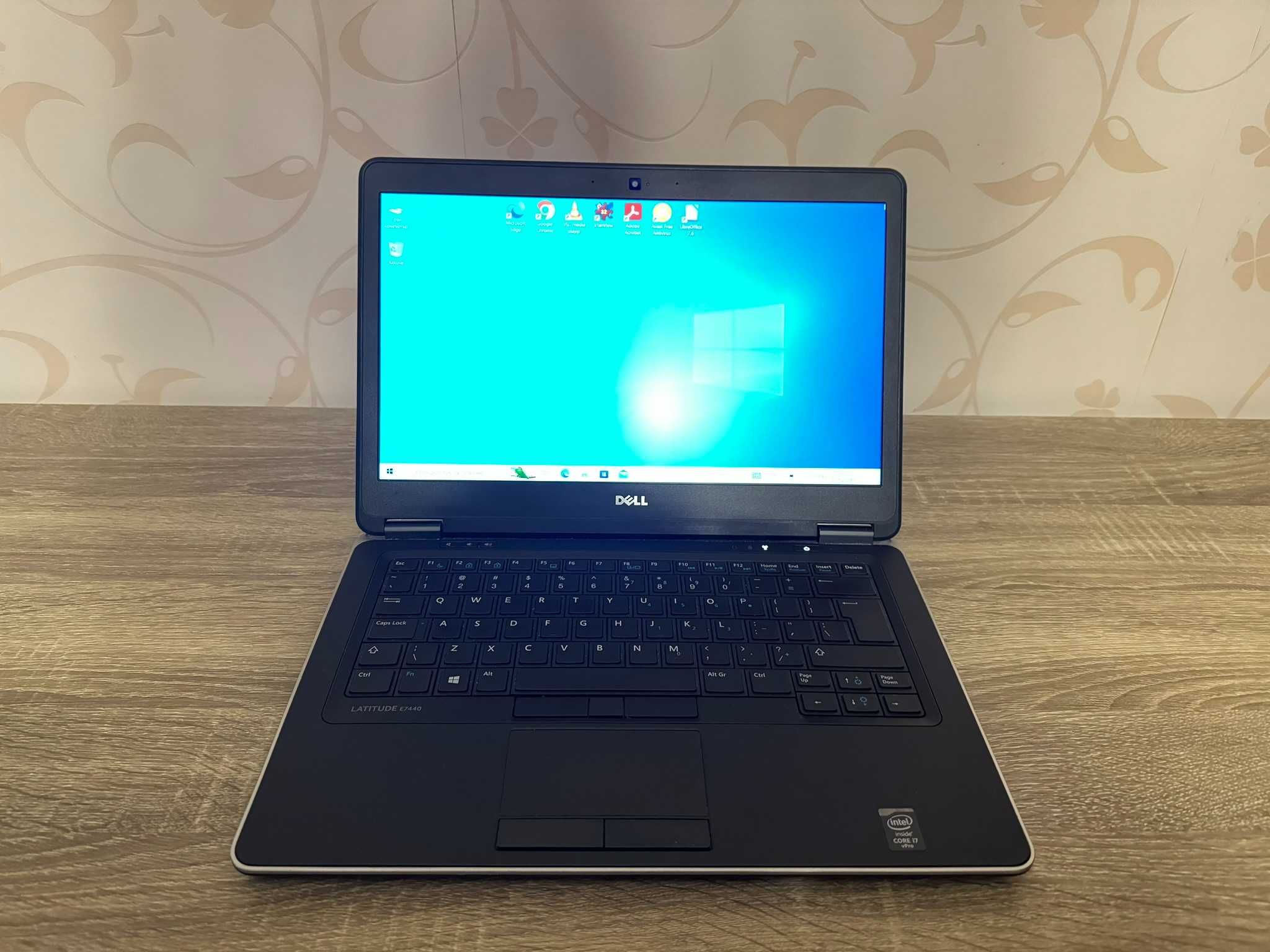 Лаптоп DELL Latitude E7440, 14”, 8 GB RAM, 256 GB SSD, Intel i7-4600U