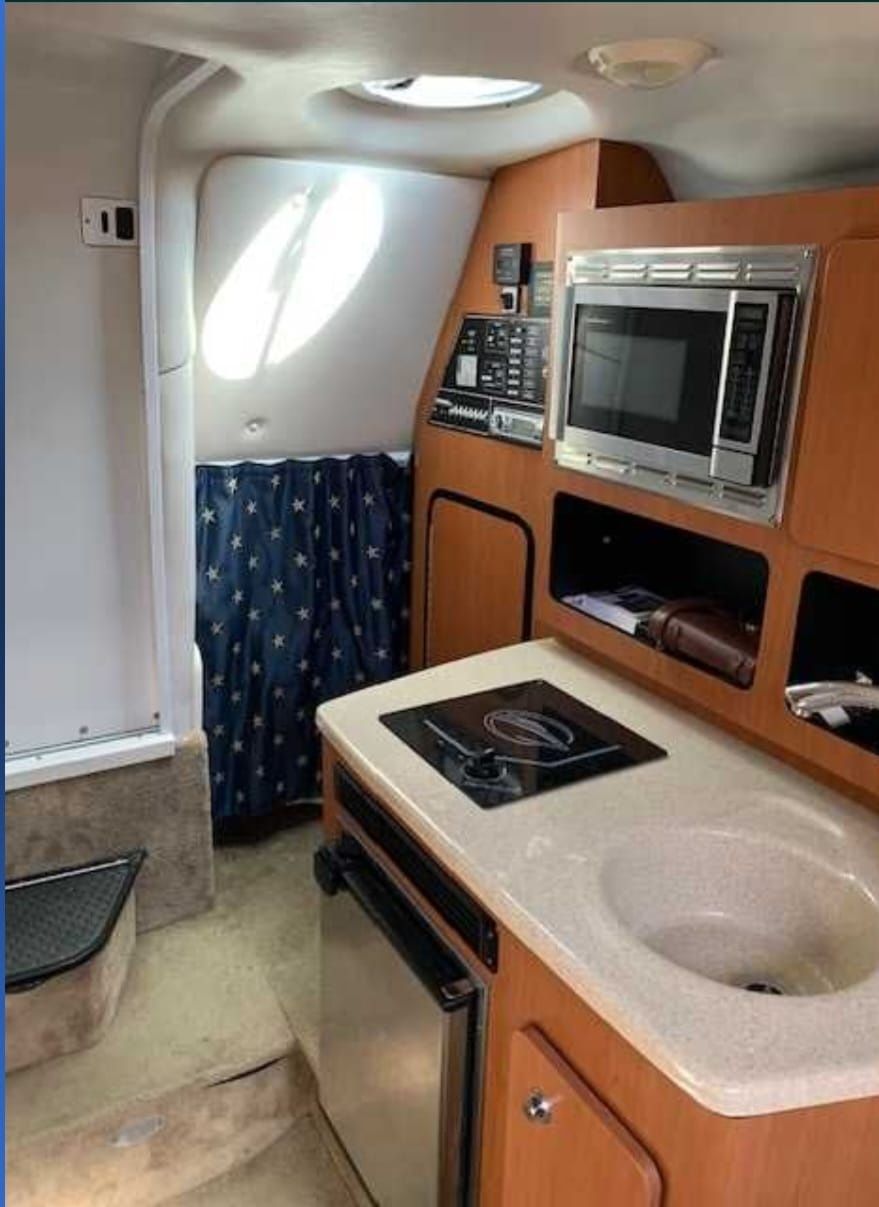 Crownline 270 CR