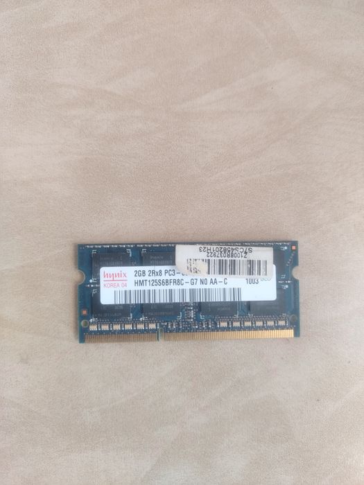 Noutbuk operativ xotirasi sotiladi. 2 gb