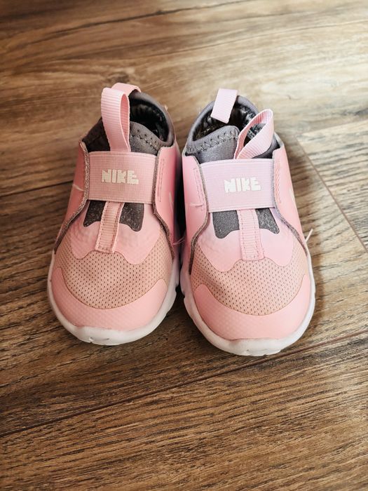 Маратонки nike flex 22 номер