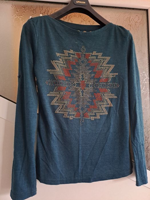 Продавам Дамска блуза