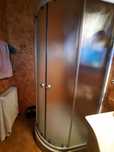 Cabina dus sticla mata si cadita, elemente cromate