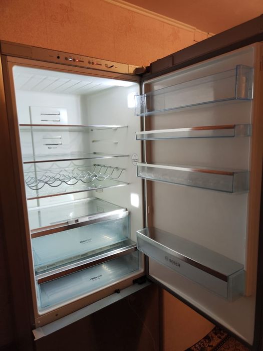 Широкии холодильник BOSH