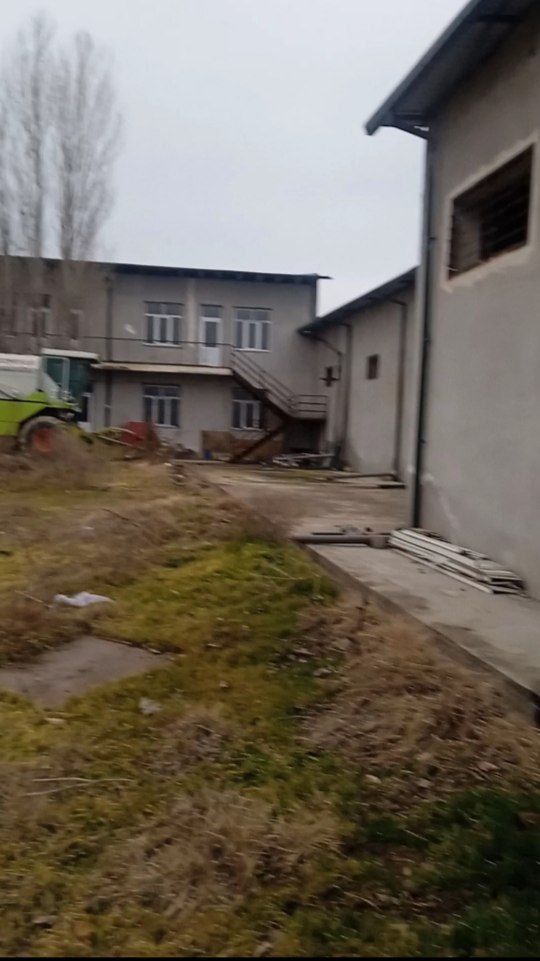 Срочно продается база 1 Га Янгиюль трасса М-39