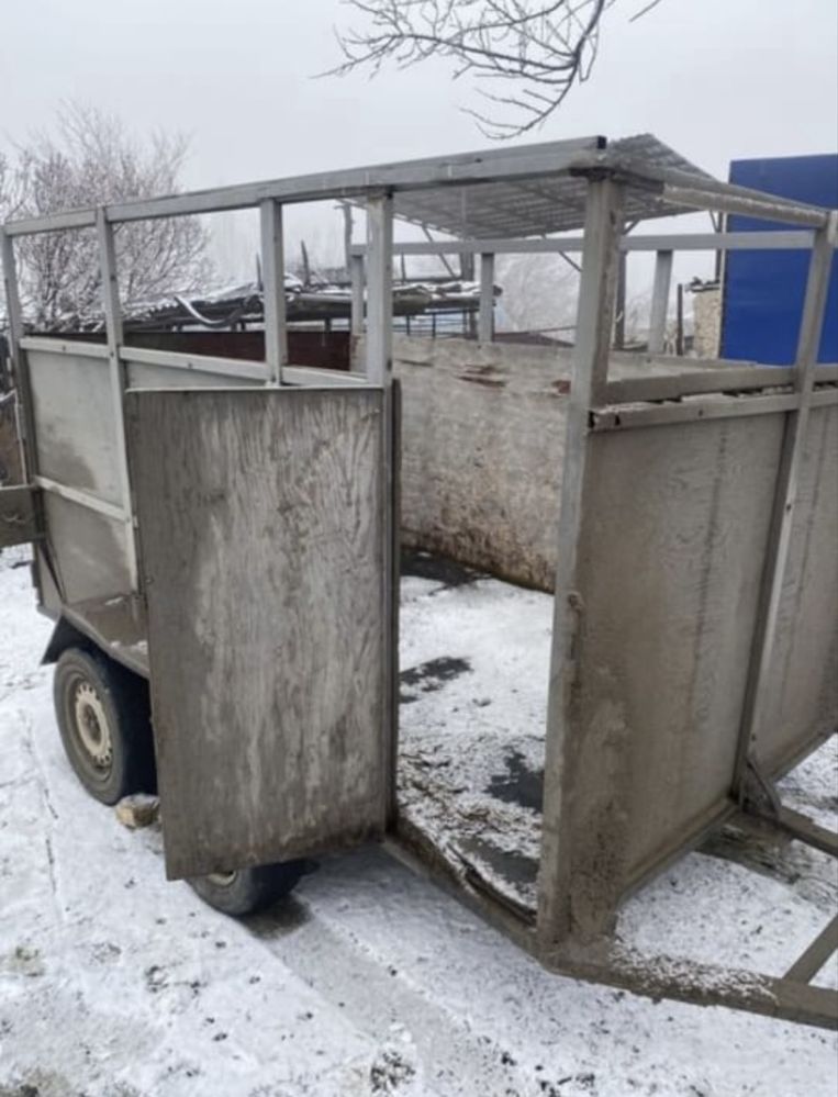 Прицеп(коневоз) сатылады