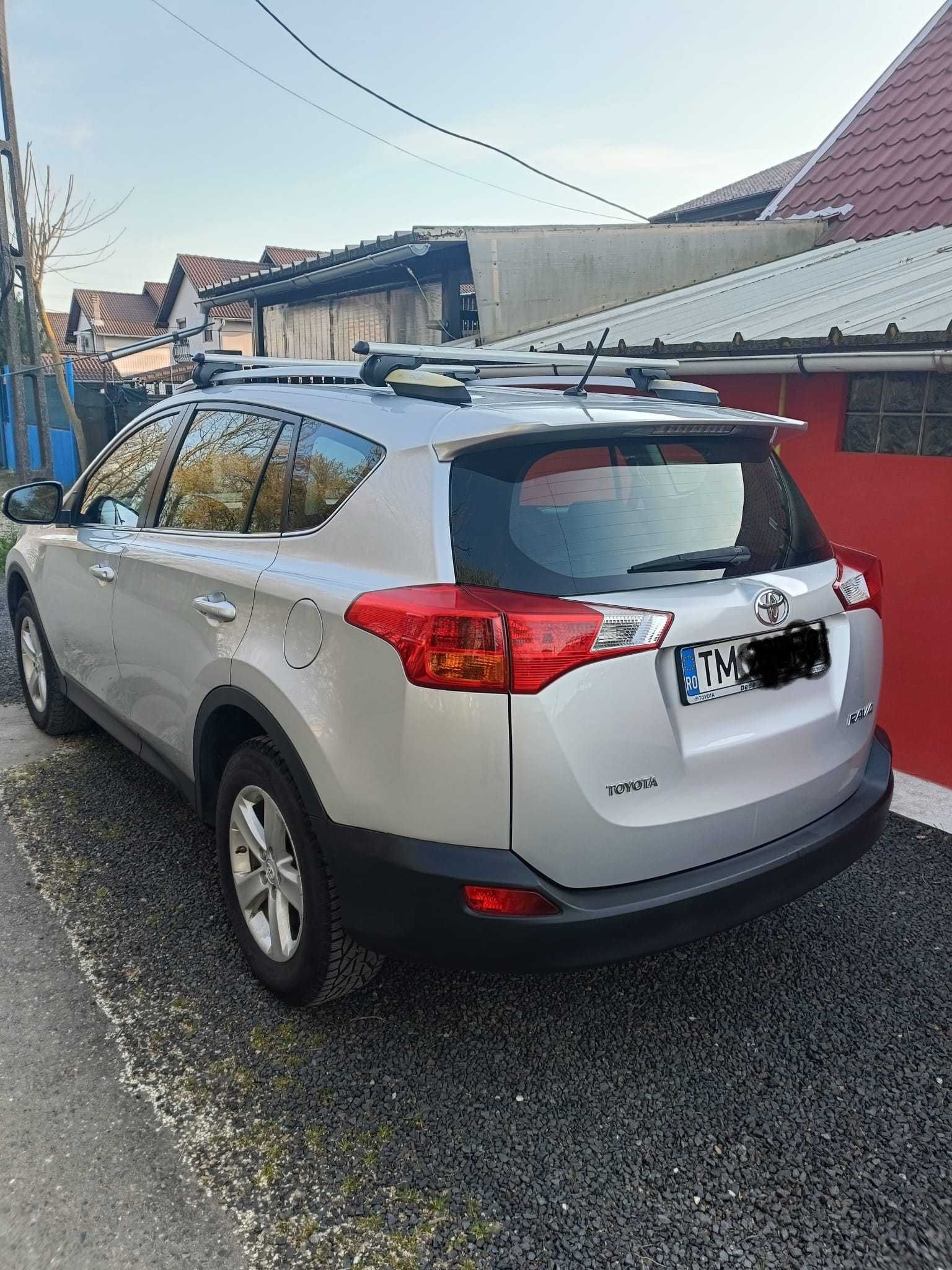 Autoturism Toyota Rav4