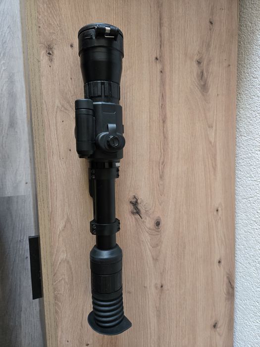 Нощеи и дневен прицел-оптика Yukon