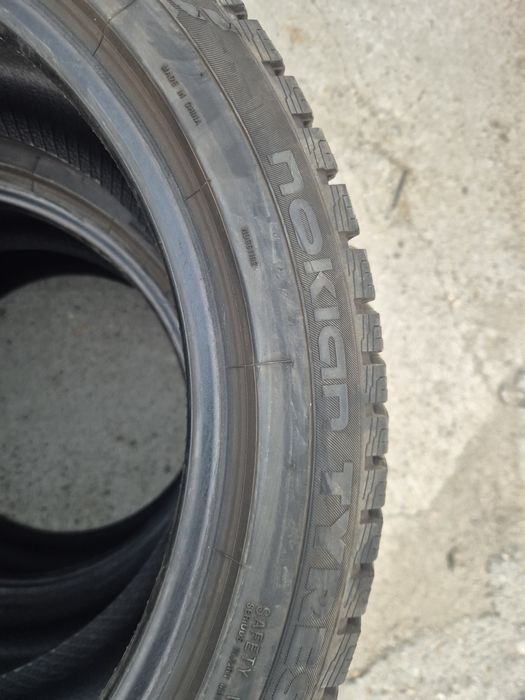 225 45 17 Nokian SnowProof  2023