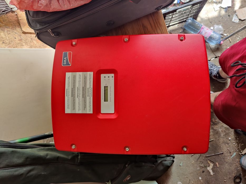 Vând schimb un invertor SMA on-grid de 10kw monofazic