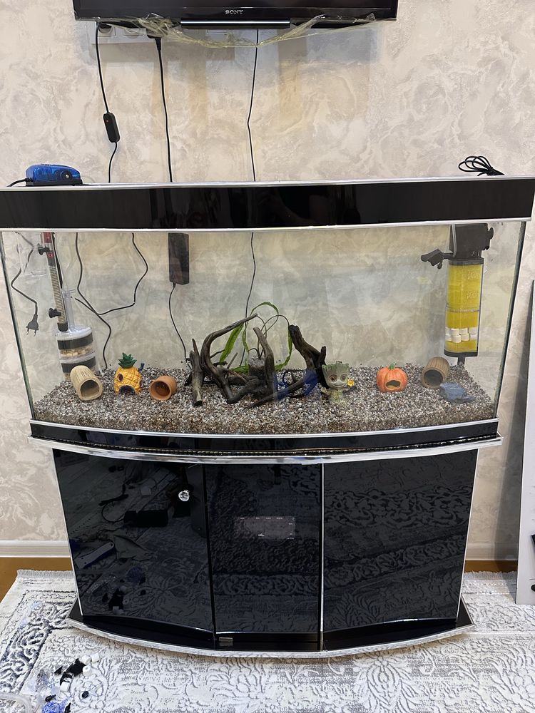 Akvarium sotiladi ! 200 litr xama narsasi bor