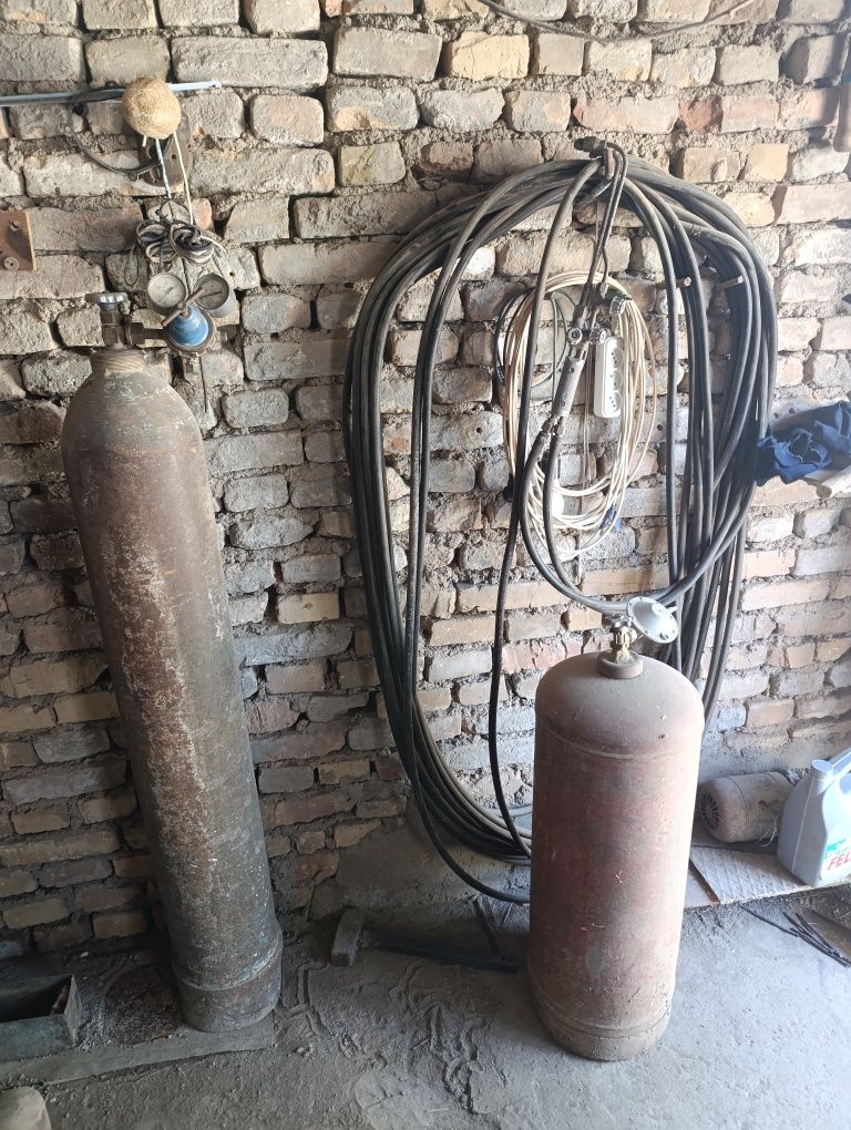 Газовый резак , газ Балон 50 шланги, редуктор, полнуй комплект
