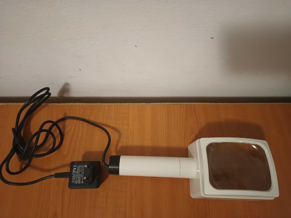 Lupa cu iluminare,Marca Eschenbach Vario-H/Germany