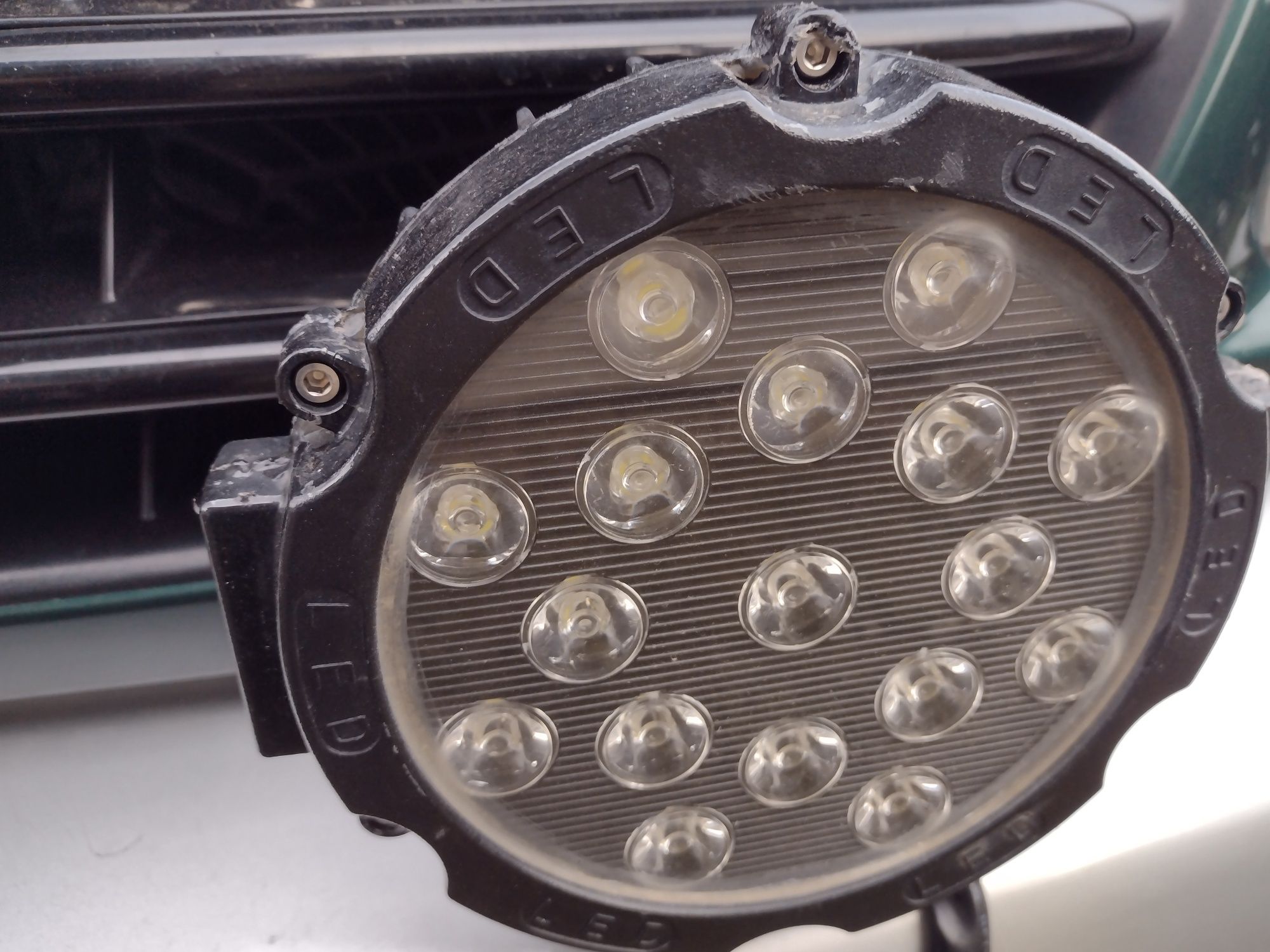 Vând proiectoare auto led offroad extreme