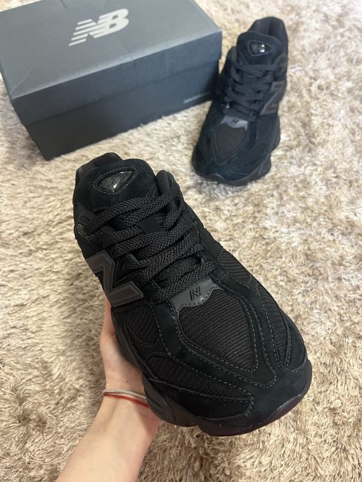 New Balance 9060 “Triple Black”