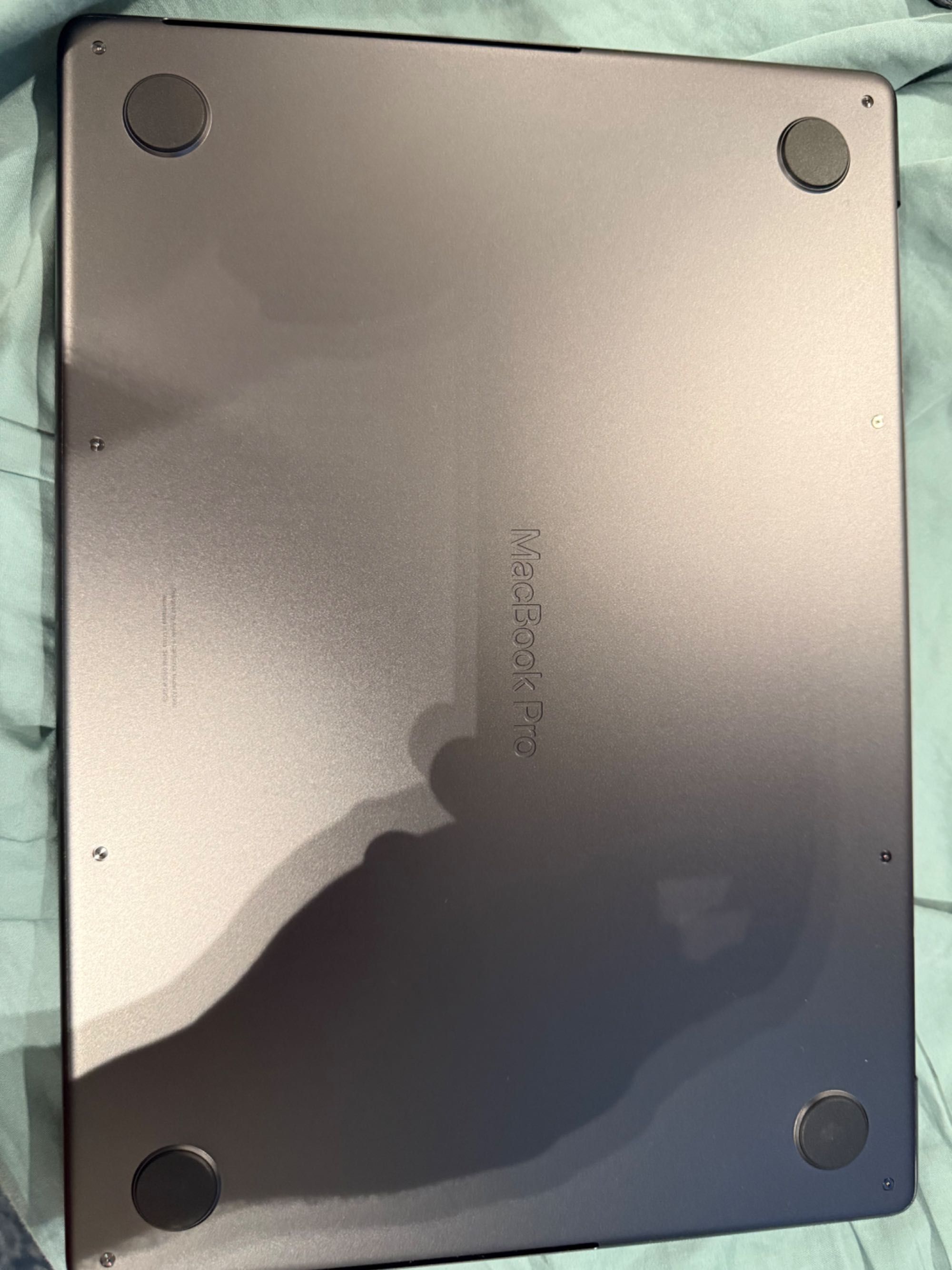 Macbook m3 pro 14 inch 18ram/512gb black battery 98%