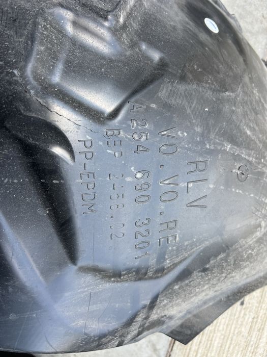 Aparatoare noroi- carenaj GLC w254 fata A2546903XXX