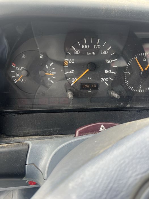 Autouilitara Sprinter 208 D