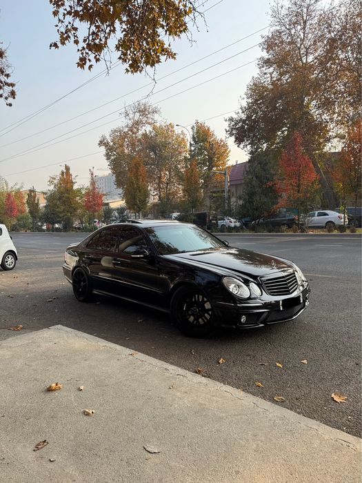 W 211 E63 mersedes benz