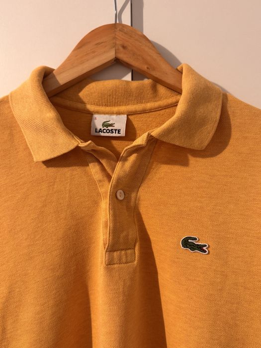 Tricou Lacoste (nu Gant, nu Calvin Klein, nu Ralph Lauren, nu Tommy)