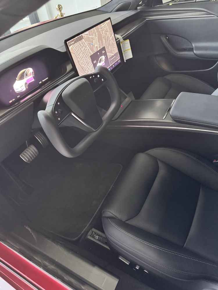 Tesla S. Plaid 2021