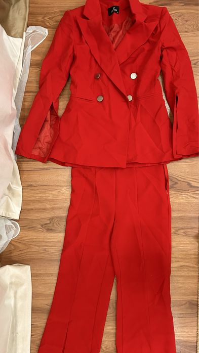 Костюм с брюками