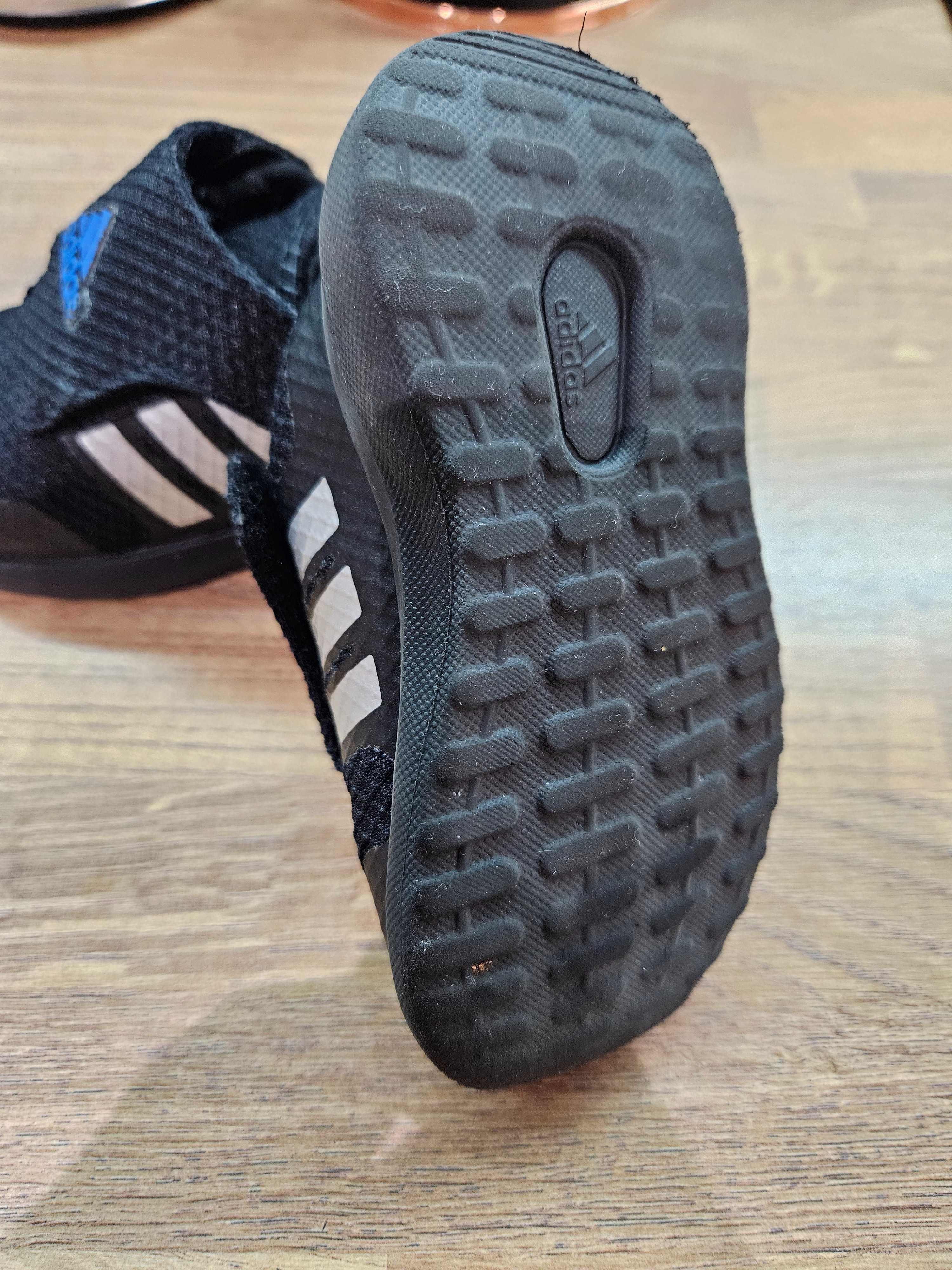Обувки adidas за момче