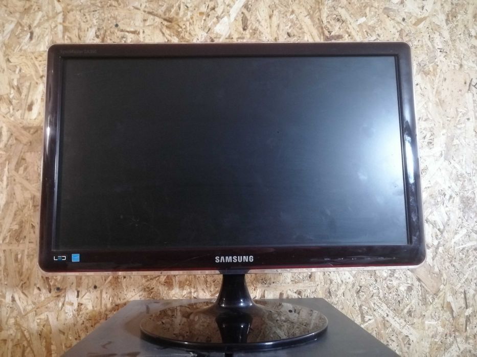 Монитор Samsung 22 дюйма со входом HDMI