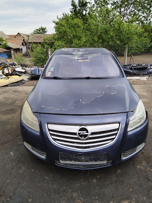 Bara fata cu grila completa Opel Insignia A an 2008-2013