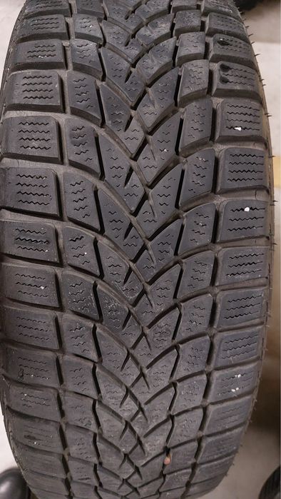 Джанти за Хюндай със зимни гуми