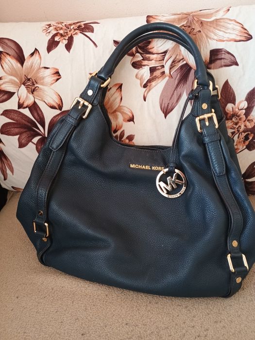 Оригинална чанта на МК