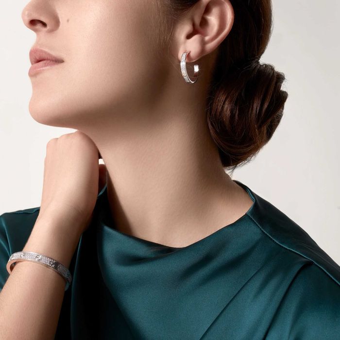 CARTIER Love Paved Silver Classic Diamonds Гривна с Отверка