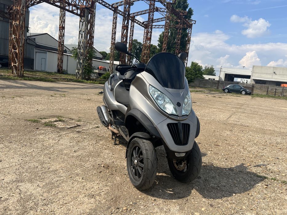 Piaggio mp3 400 LT se conduce cu cat B
