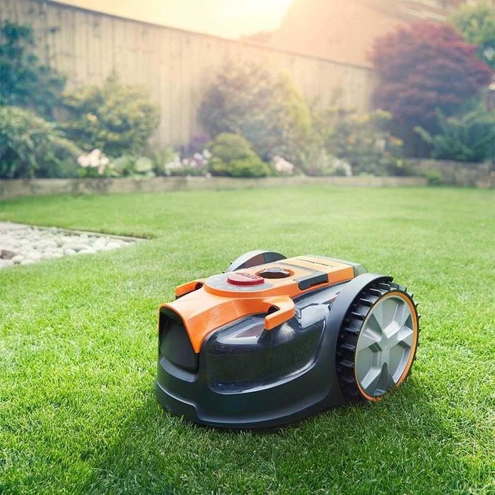 Робот косачка Lawnmaster
