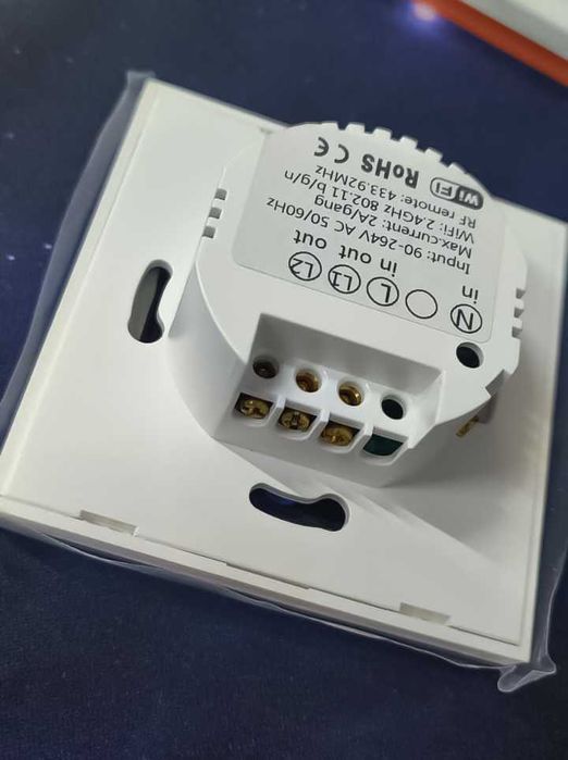 Intrerupător Inteligent Sonoff T1 cu funcție touch si WIFI