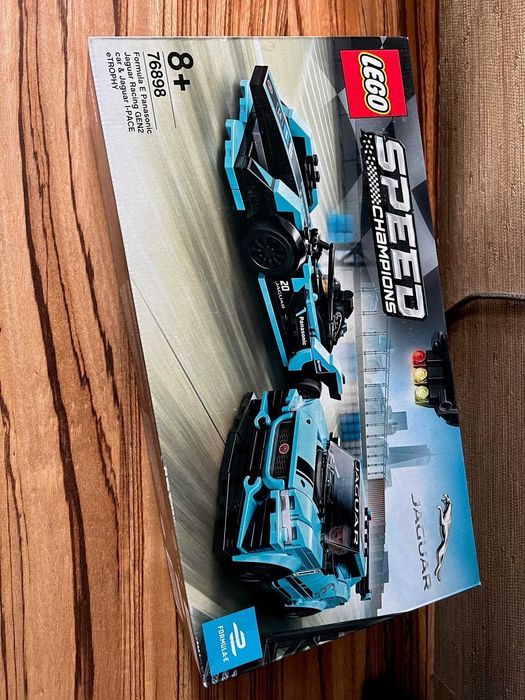 Lego 76898 Formula E Panasonic Jaguar Racing & Jaguar I-PACE eTROPHY