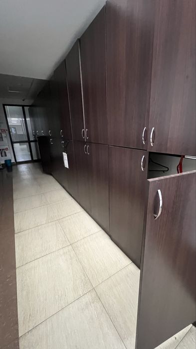 Офисные шкафы , в нормальном состоянии