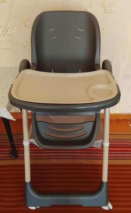 Продам стульчик для кормления