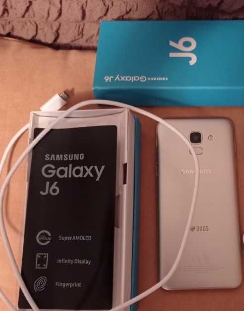 smartphone Samsung Galaxy J6