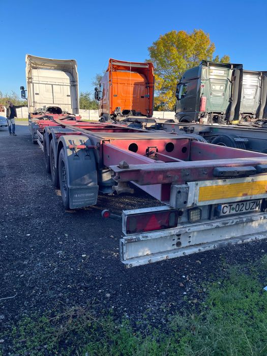 Vând semiremorci container sau ansamblu complet
