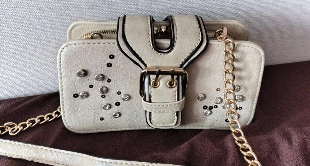 Сумка кросс -боди  б/у в  отличном состоянии