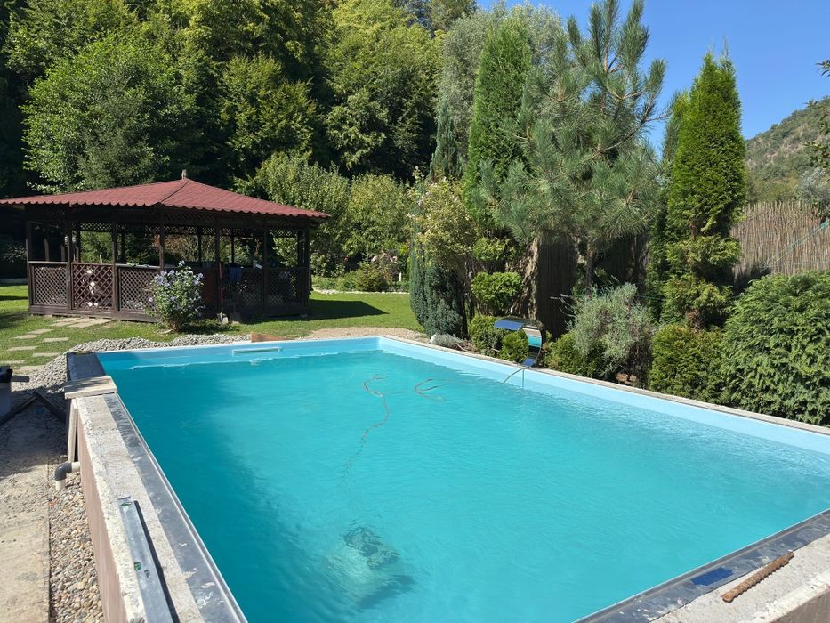 Construim piscine premium /smart