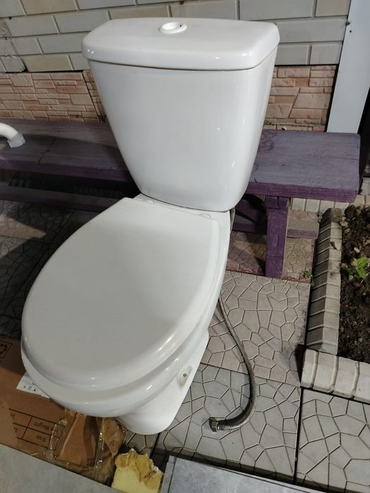 Унитаз, б/у, в рабочем состоянии