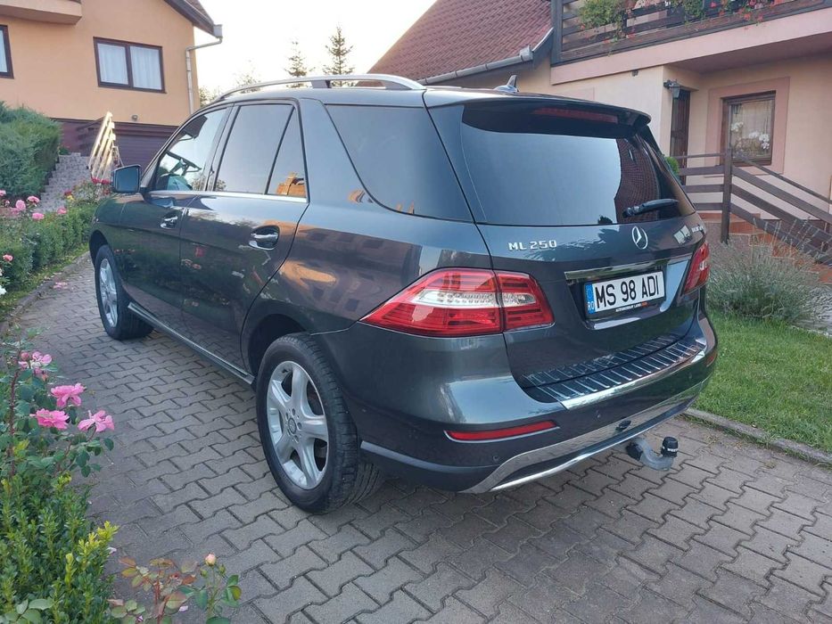 Mercedes Benz ML 250 CDI 4Matic (4X4) 204 CP EURO 6 ILS